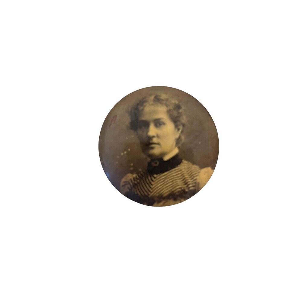 Antique 1870-1900 Photography‎ Pin Beautiful Young Woman